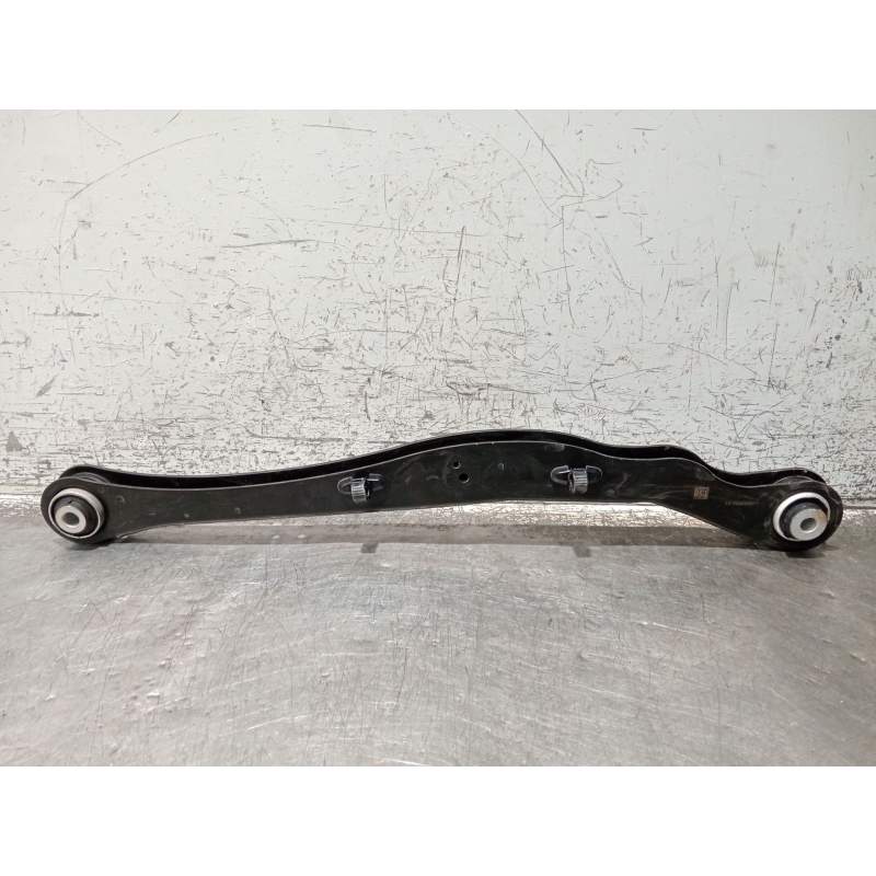 Recambio de brazo suspension inferior trasero izquierdo para bmw x1/ix1 u11 x1 sdrive18d referencia OEM IAM 689588501  