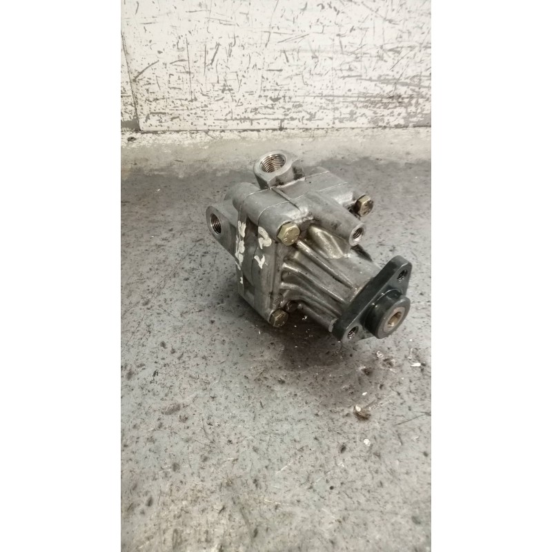 Recambio de bomba direccion para audi a8 (d2) 2.5 tdi quattro referencia OEM IAM 7681955295 4D0145155L 