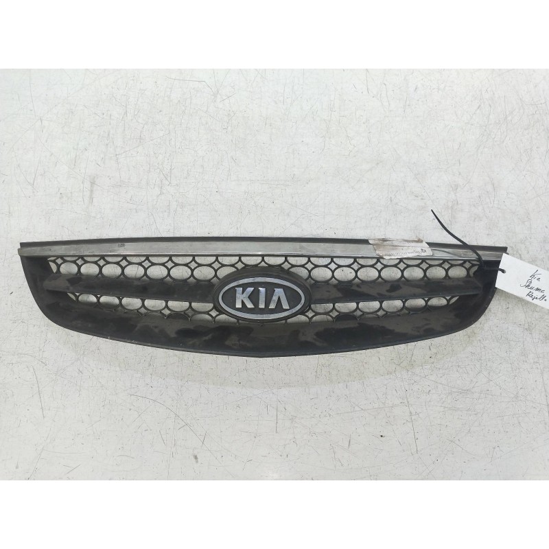 Recambio de rejilla delantera para kia shuma ii 1.6 cat referencia OEM IAM   