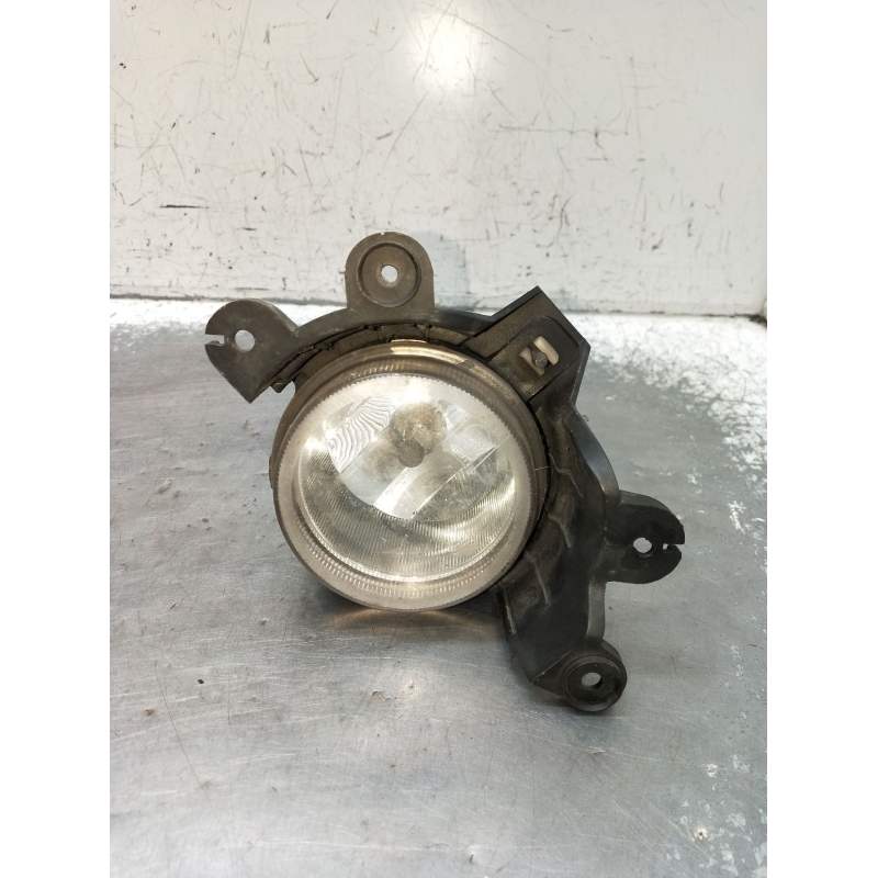 Recambio de faro antiniebla derecho para ssangyong kyron 2.0 xdi referencia OEM IAM   2005