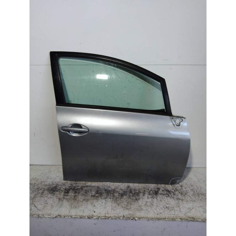 Recambio de puerta delantera derecha para toyota auris luna referencia OEM IAM  5P 2006