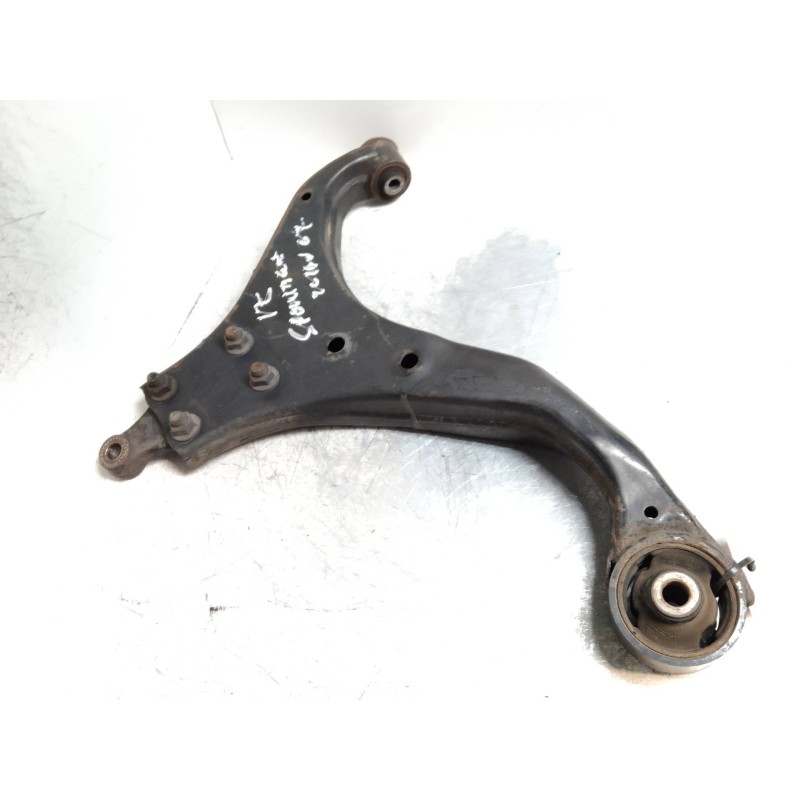 Recambio de brazo suspension inferior delantero izquierdo para kia sportage 2.0 cat referencia OEM IAM   