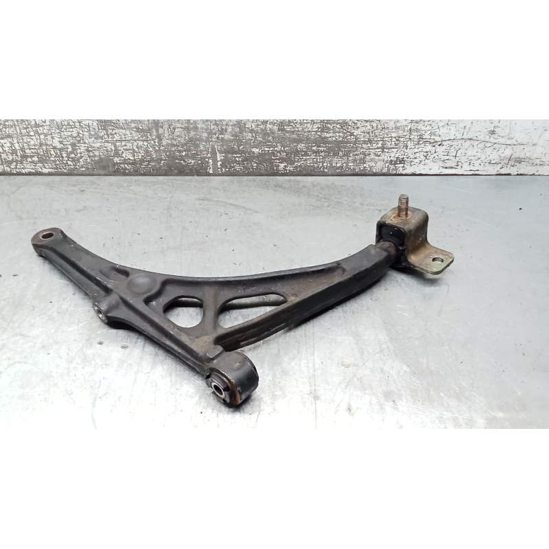 Recambio de brazo suspension inferior delantero izquierdo para peugeot 405 i (15b) 1.9 referencia OEM IAM  19G 1987