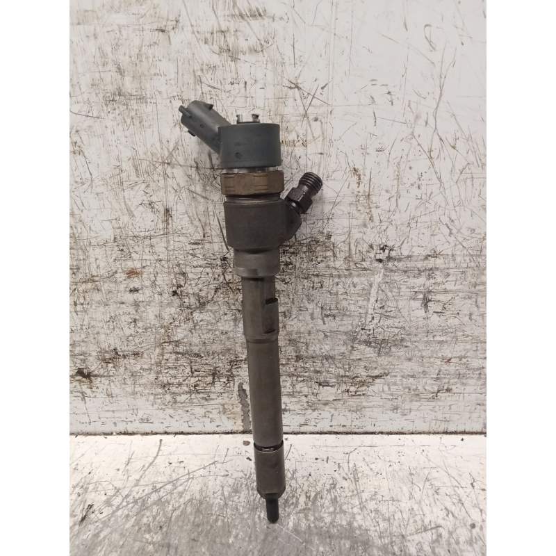 Recambio de inyector para chevrolet captiva (c100, c140) 2.0 d referencia OEM IAM 7851505263301 0445110270 96440397 BOSCH