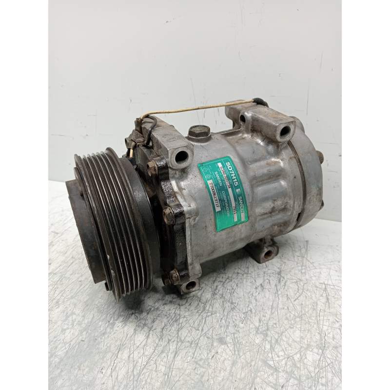 Recambio de compresor aire acondicionado para renault laguna (b56) 2.2 dt rxe referencia OEM IAM SD7H157911 7700861971F 