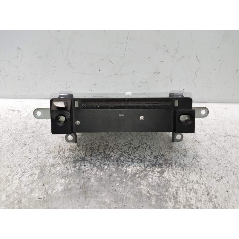 Recambio de sistema audio / radio cd para toyota iq básico referencia OEM IAM 8612074010 8612074010B0 