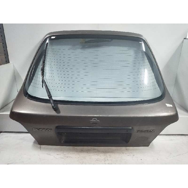 Recambio de porton trasero para nissan sunny berlina (n14) referencia OEM IAM   