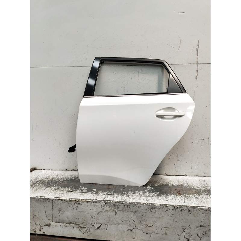 Recambio de puerta trasera izquierda para toyota auris (_e18_) 1.3 (nre180_) referencia OEM IAM  5P 