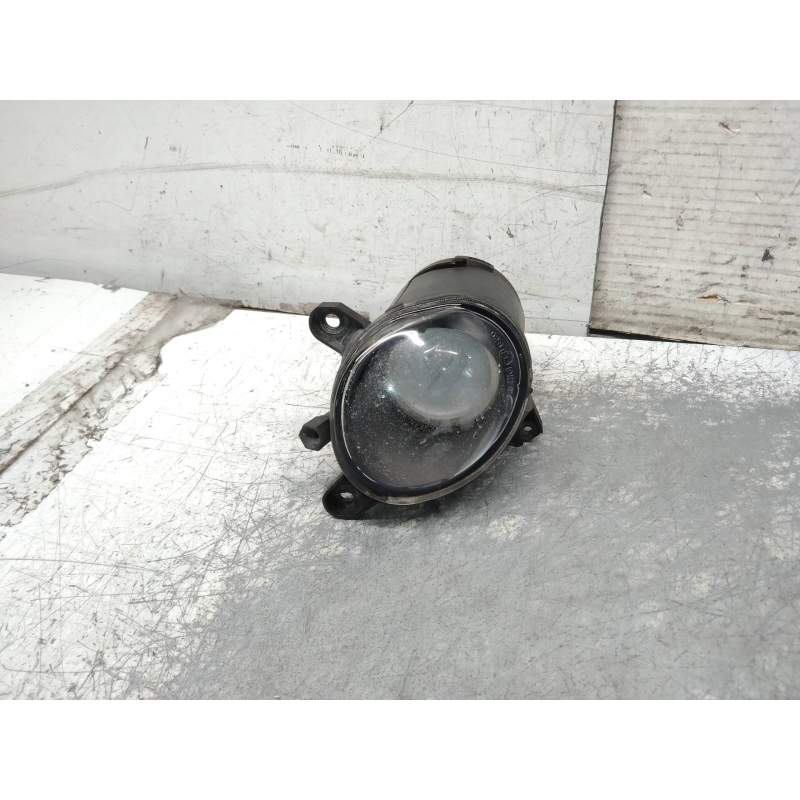 Recambio de faro antiniebla derecho para volkswagen passat berlina (3b3) executive referencia OEM IAM 3B7941700A  2001