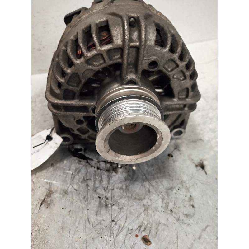 Recambio de alternador para opel astra h berlina cosmo referencia OEM IAM 0124425020  