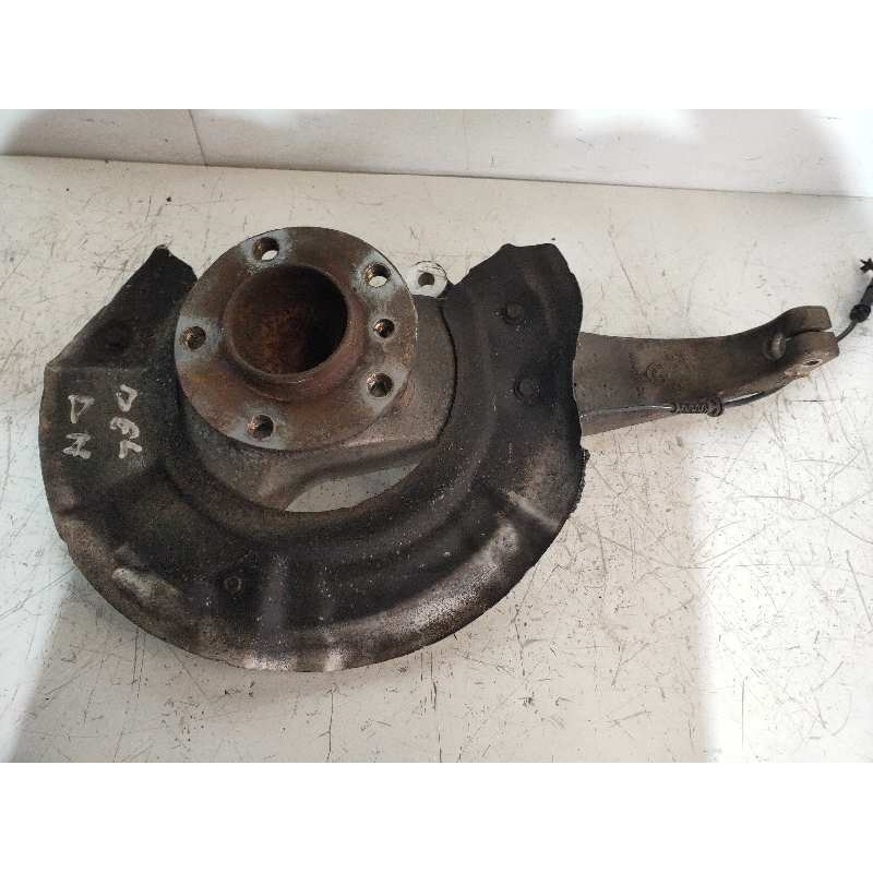 Recambio de mangueta delantera derecha para bmw serie 5 lim. (f10) 520d referencia OEM IAM 31216775770  