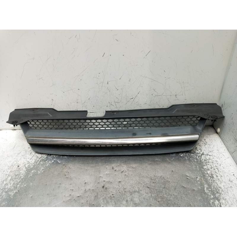 Recambio de rejilla delantera para daewoo kalos (klas) 1.4 referencia OEM IAM   2002
