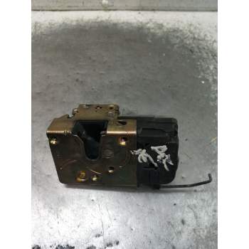 MOTOR CIERRE CENTRALIZADO DELANTERO DERECHO 4P 2000