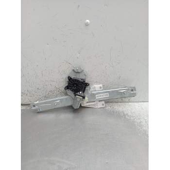 ELEVALUNAS DELANTERO DERECHO MD3222011901217 S23C4324P0007 