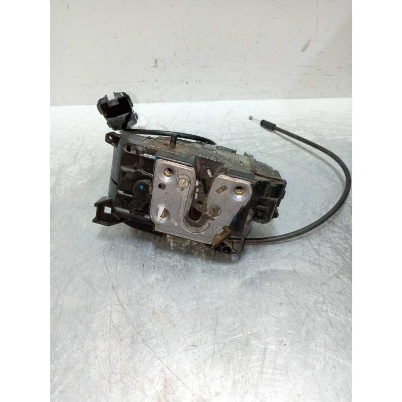 Recambio de motor cierre centralizado trasero derecho para renault clio iii authentique referencia OEM IAM  5P 2009