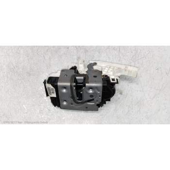 MOTOR CIERRE CENTRALIZADO TRASERO IZQUIERDO A0997300135 