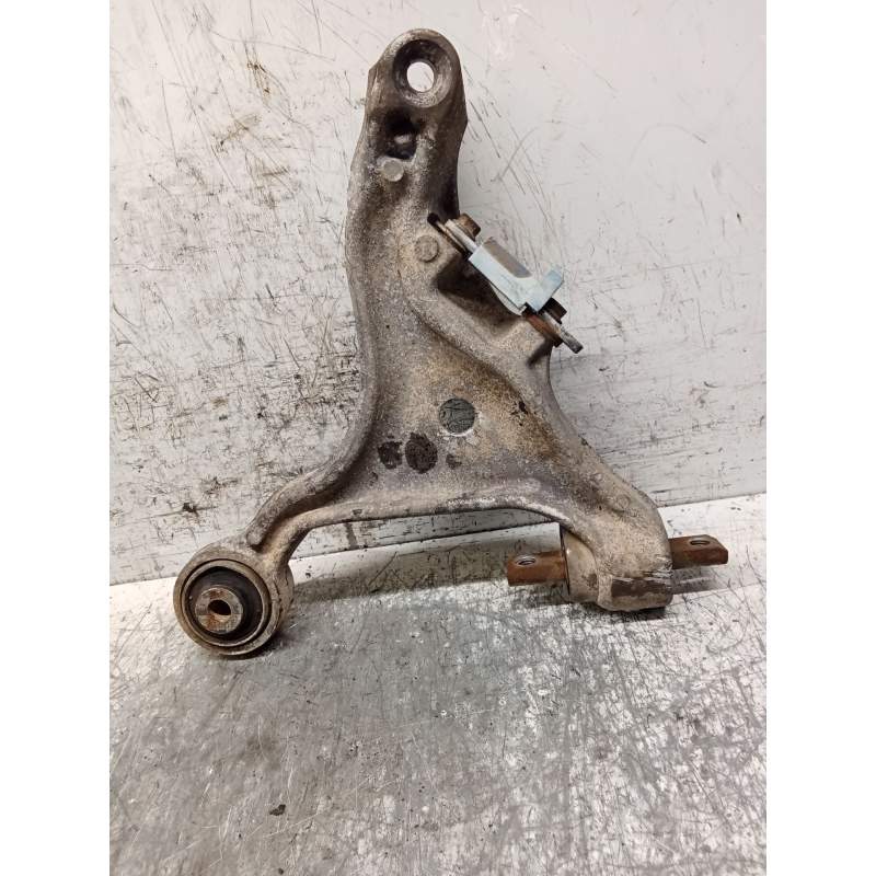 Recambio de brazo suspension inferior delantero derecho para volvo v70 ii (285) d5 referencia OEM IAM   