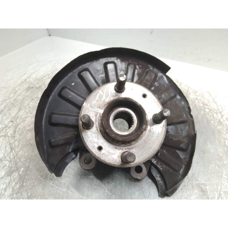 Recambio de mangueta delantera izquierda para mg serie 100 (xp) 111 l referencia OEM IAM   