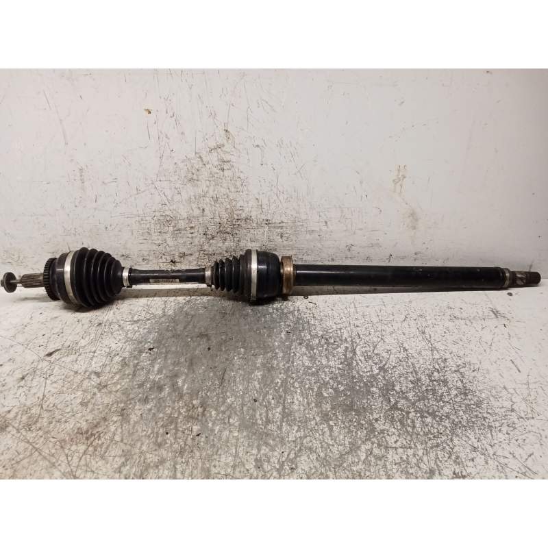 Recambio de transmision delantera derecha para volvo v70 ii (285) d5 referencia OEM IAM P8689214 T020307 