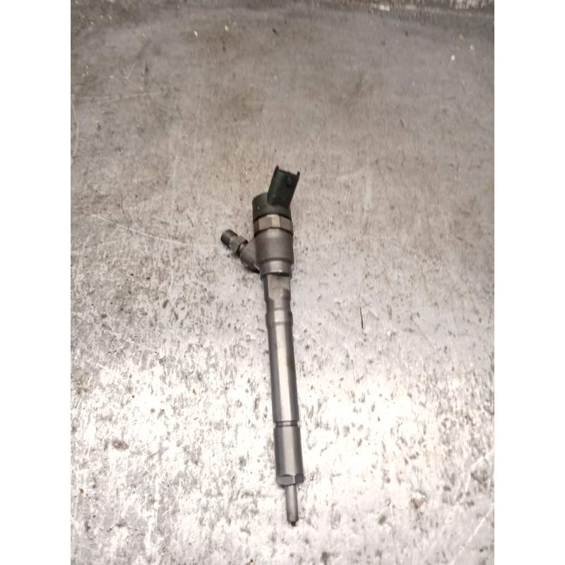 Recambio de inyector para hyundai matrix (fc) 1.5 crdi referencia OEM IAM 3380027010 0445110064 BOSCH