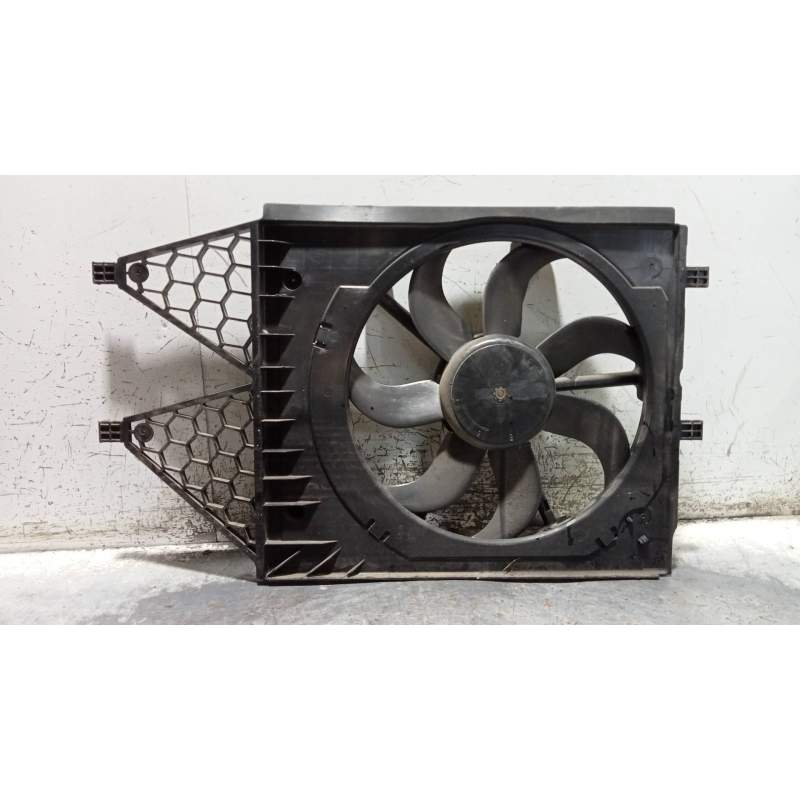 Recambio de electroventilador para volkswagen polo (6c1) comfortline bluemotion referencia OEM IAM   