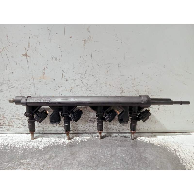Recambio de rampa inyectora para mini mini (r56) referencia OEM IAM V75281788004 16G 2006