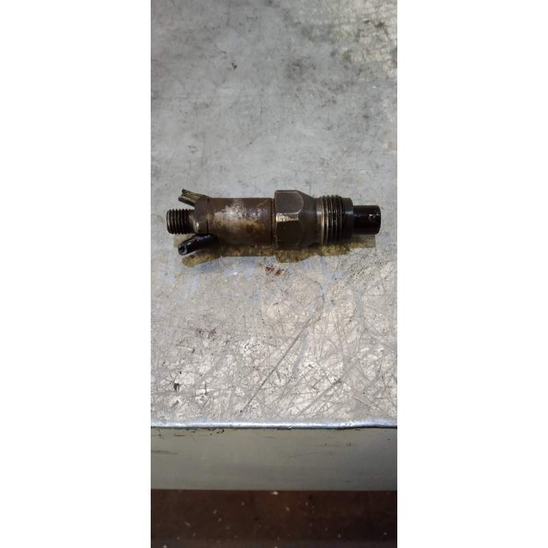 Recambio de inyector para peugeot 806 srdt referencia OEM IAM LCR6734302H  