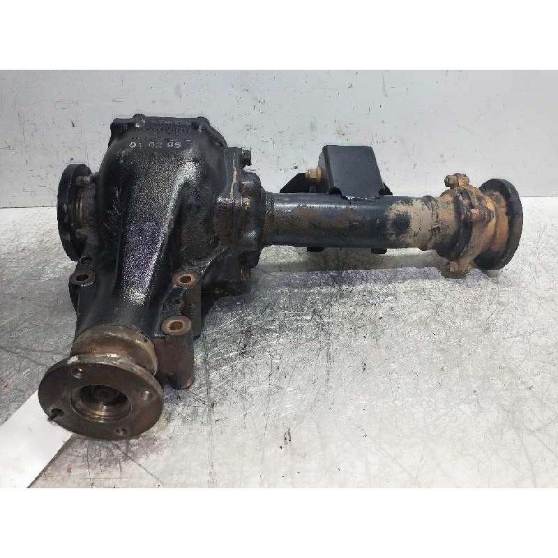 Recambio de diferencial delantero para nissan terrano/terrano.ii (r20) 2.7 turbodiesel referencia OEM IAM 38511623007  