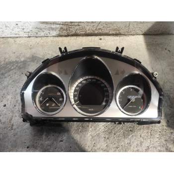 CUADRO INSTRUMENTOS A2049004400 A2045407511 A2049022800 2011