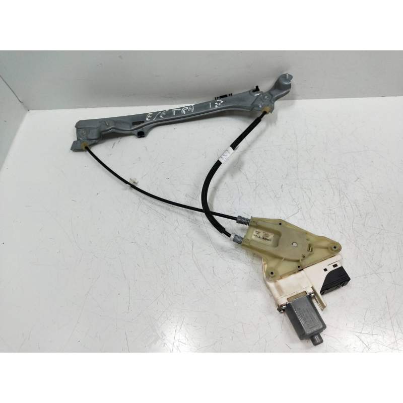 Recambio de elevalunas trasero izquierdo para renault laguna iii 1.5 dci diesel referencia OEM IAM 827310001R 978402105 2008
