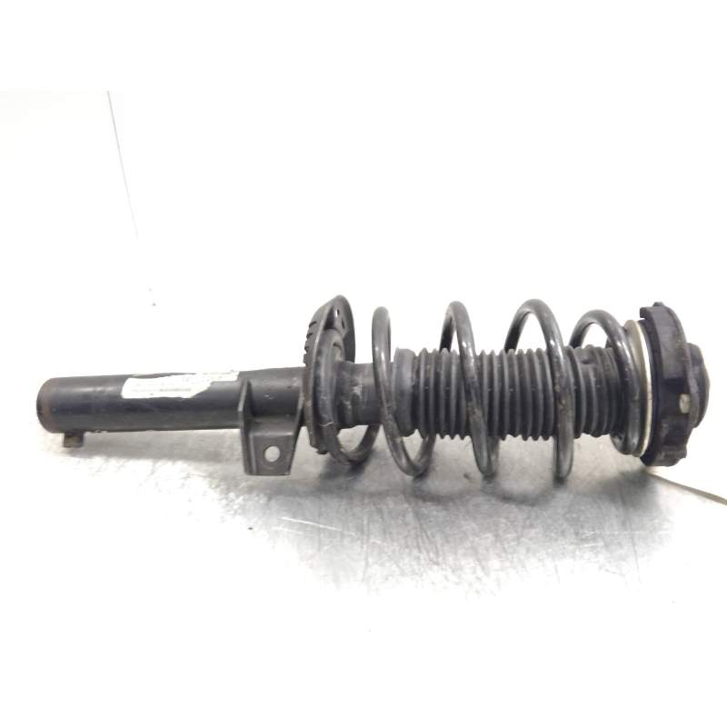 Recambio de amortiguador delantero derecho para volkswagen touran (1t3) advance referencia OEM IAM  16TDI 2007