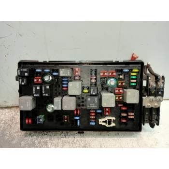 CAJA RELES / FUSIBLES 96982039 