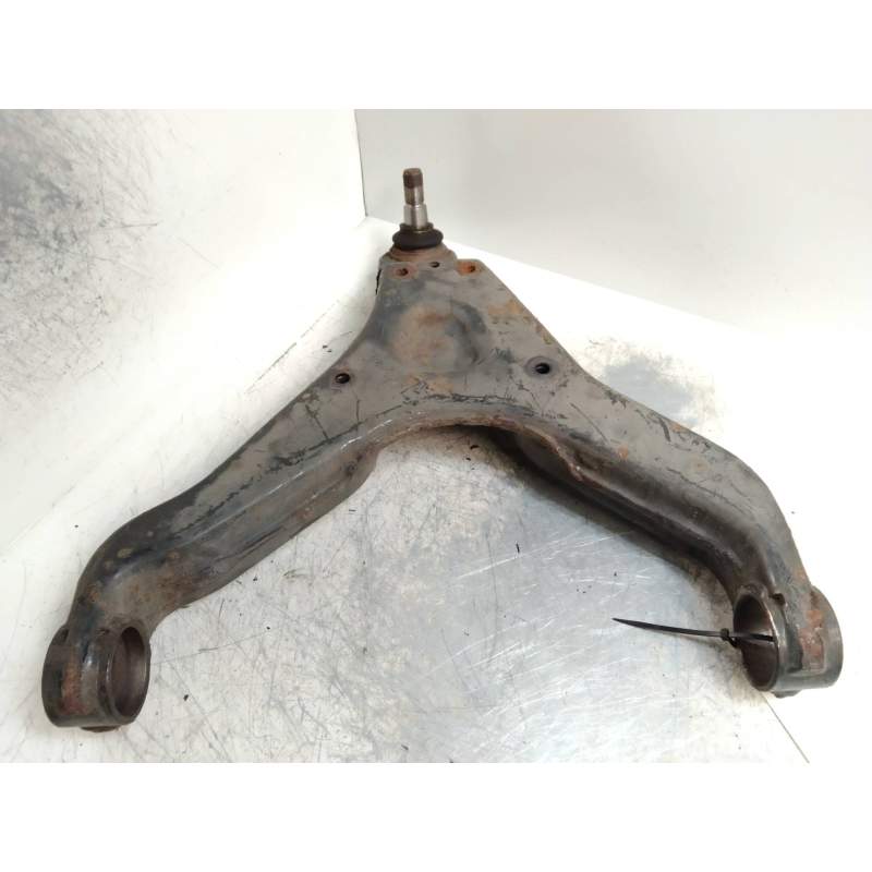 Recambio de brazo suspension inferior delantero izquierdo para iveco daily caja cerrada (2006 =>) referencia OEM IAM  30DCI 2006