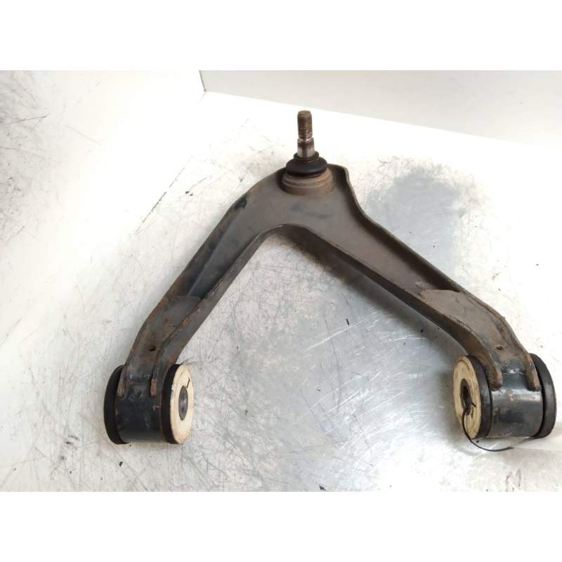 Recambio de brazo suspension superior delantero izquierdo para iveco daily caja cerrada (2006 =>) referencia OEM IAM  30DCI 2006