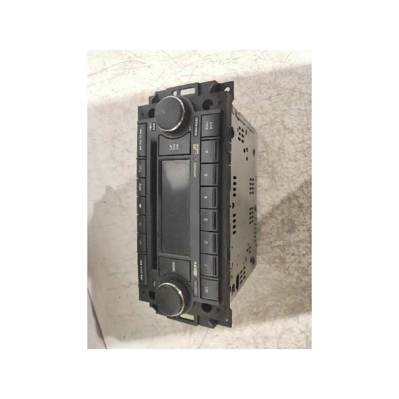 Recambio de sistema audio / radio cd para chrysler 300 c 3.5 referencia OEM IAM P05064067AC  