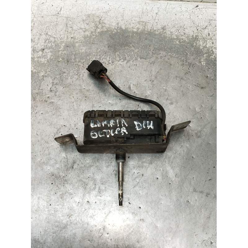 Recambio de limpia faros xenon para volvo v70 ii (285) d5 referencia OEM IAM 0390206218 8620960 Derecho