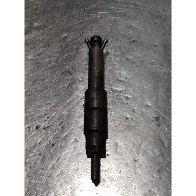 Recambio de inyector para seat leon (1m1) signo referencia OEM IAM 0432193696 028130202P BOSCH