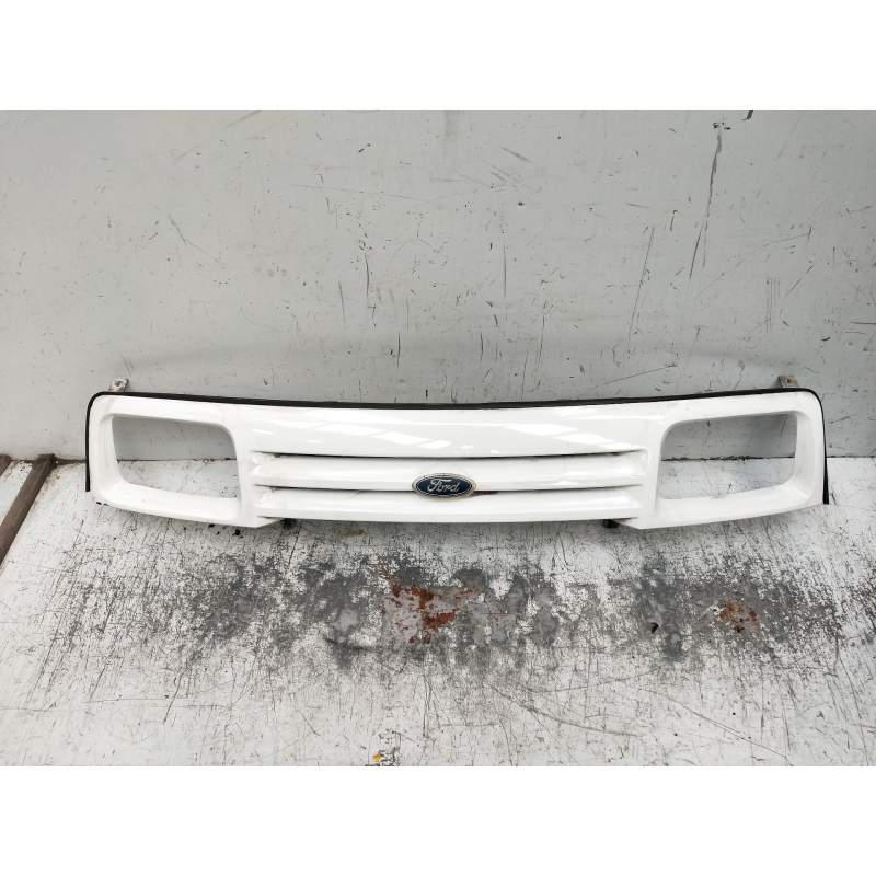 Recambio de rejilla delantera para ford sierra berlina básico referencia OEM IAM   