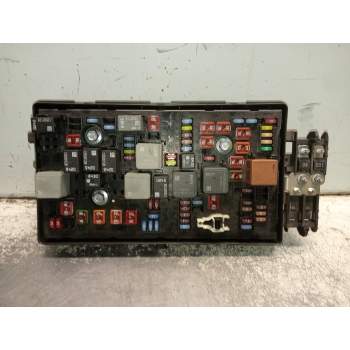 CAJA RELES / FUSIBLES 1327588204 20CDTI 2008