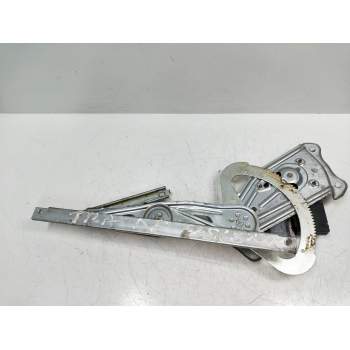 ELEVALUNAS TRASERO DERECHO 827303178R 5P 2009