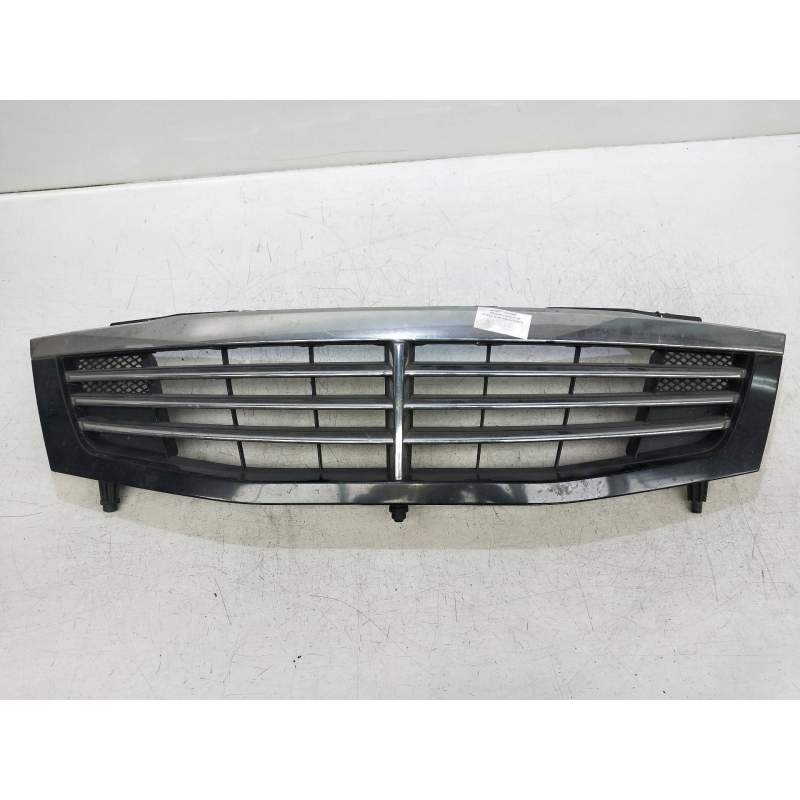 Recambio de rejilla delantera para ssangyong rexton rx 270 full referencia OEM IAM   