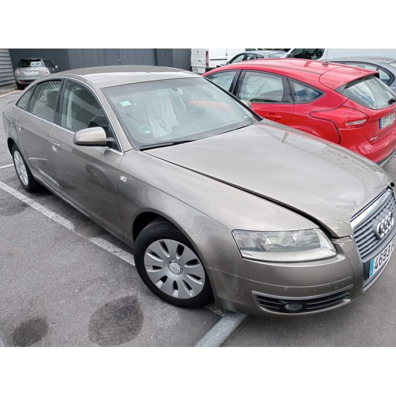 AUDI A6 BERLINA (4F2)