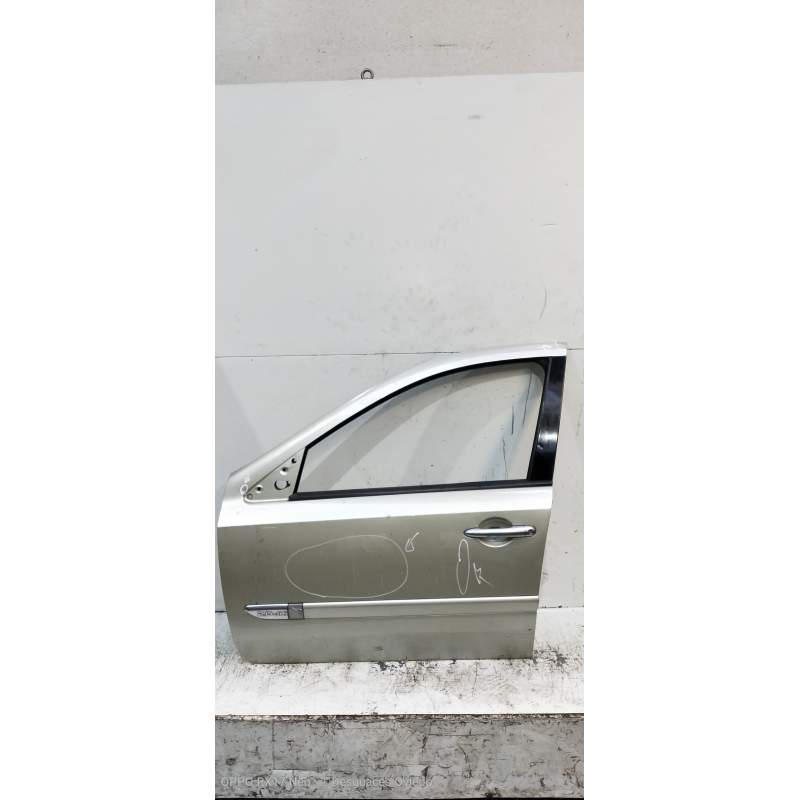 Recambio de puerta delantera izquierda para renault laguna ii (bg0) confort dynamique referencia OEM IAM  5P 2005