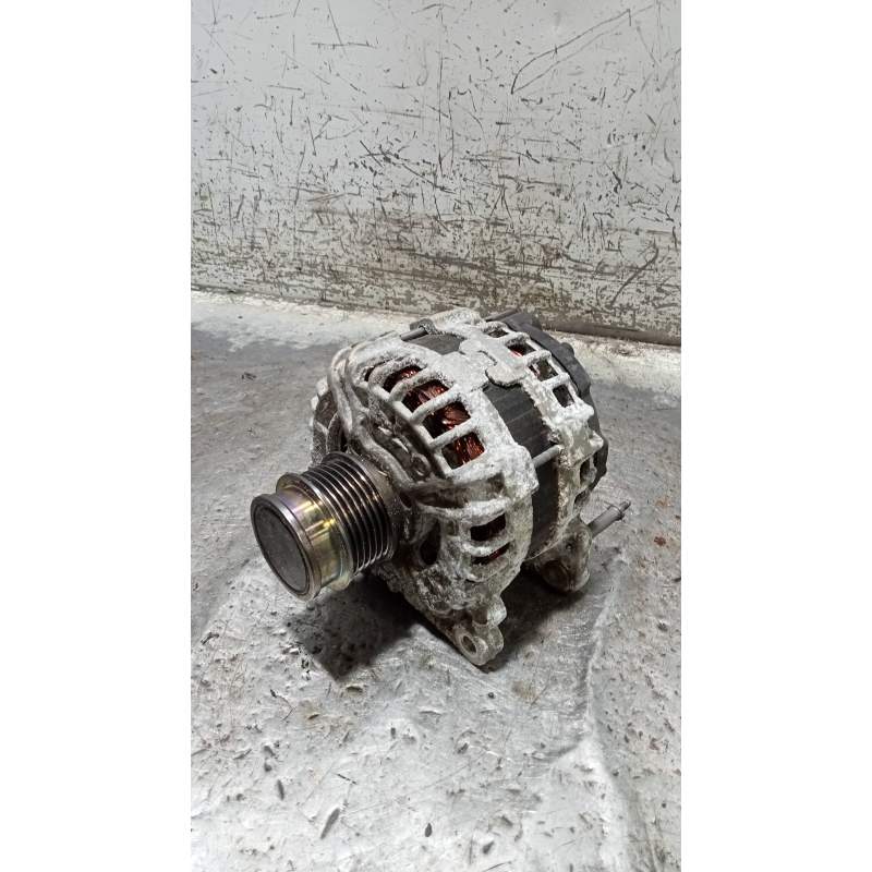 Recambio de alternador para volkswagen polo (6c1) comfortline bluemotion referencia OEM IAM 04B903023D F000BL08F8 