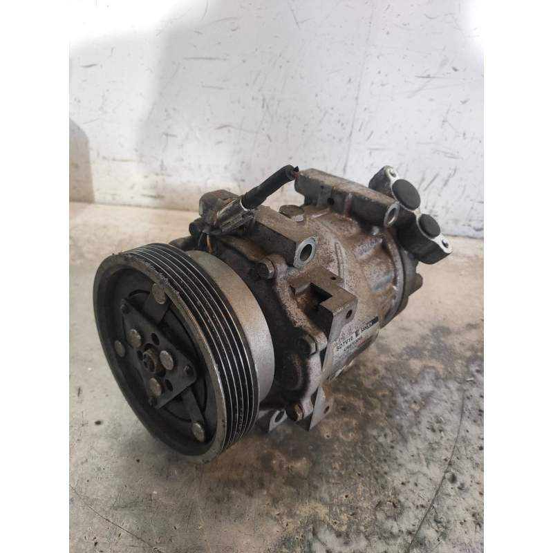 Recambio de compresor aire acondicionado para dacia sandero ambiance referencia OEM IAM SD7V161060 8200802608 2008