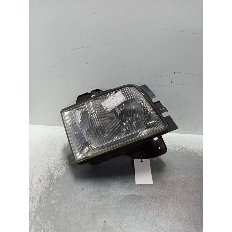 Recambio de faro derecho para isuzu trooper 3.0 dti cat referencia OEM IAM   