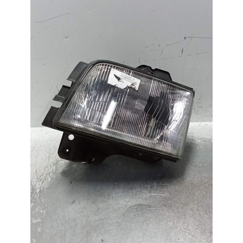 Recambio de faro izquierdo para isuzu trooper 3.0 dti cat referencia OEM IAM   