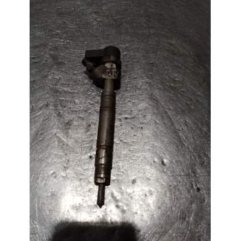 INYECTOR 0445110204 A6120700587 BOSCH