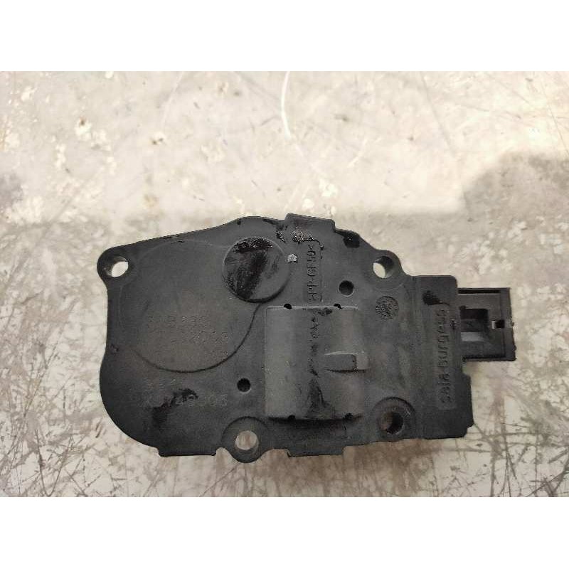 Recambio de motor apertura trampillas climatizador para audi a4 ber. (b8) básico referencia OEM IAM K9749005  