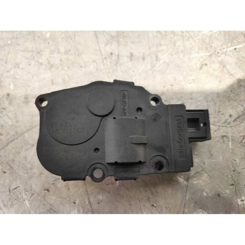 Recambio de motor apertura trampillas climatizador para audi a4 ber. (b8) básico referencia OEM IAM K9749005  